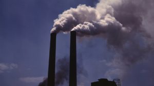 Ce factori provoaca poluarea si cum poate fi redusa?